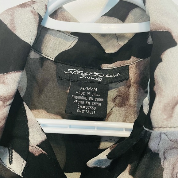 Floral short sleeve blouse - Picture 5 of 5